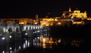 puente_mezquita_cordoba_nocturno